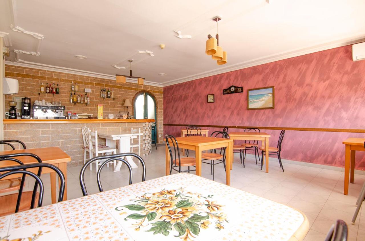 Hostal Manolo Garrucha Ngoại thất bức ảnh