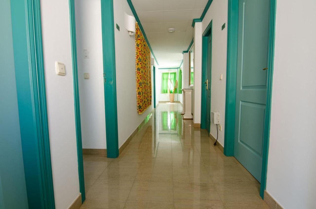 Hostal Manolo Garrucha Ngoại thất bức ảnh