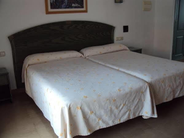 Hostal Manolo Garrucha Ngoại thất bức ảnh