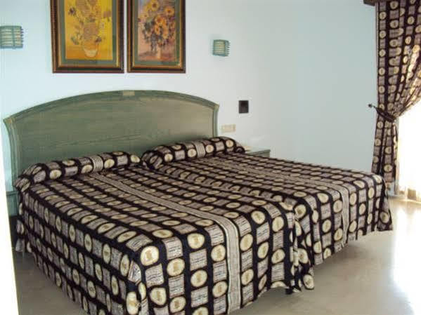 Hostal Manolo Garrucha Ngoại thất bức ảnh