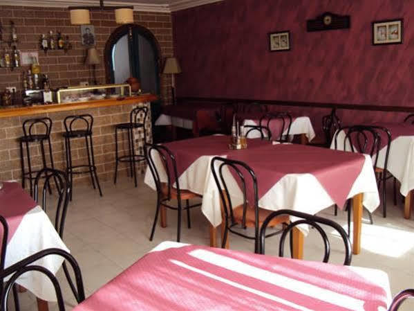 Hostal Manolo Garrucha Ngoại thất bức ảnh